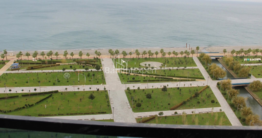 Daire 75.89 m² Daire - Lech ve Maria Kachinsky, Batumi, Gürcistan