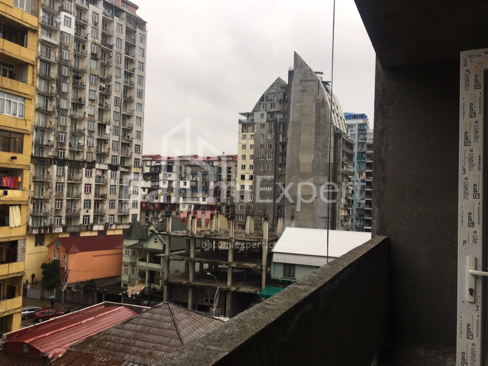 Daire 70.4 m² Daire - Vakhtang Gorgasali, Batumi, Gürcistan