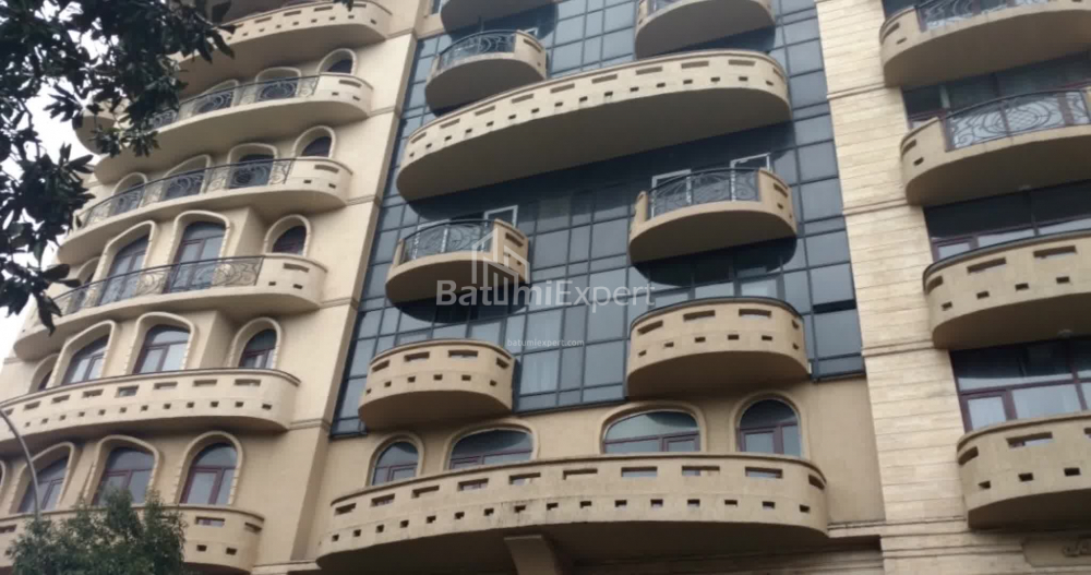 Daire 201 m² Daire - Zuraba Gorgiladze, Batumi, Gürcistan