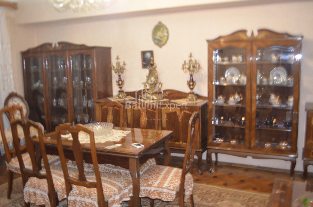 Daire 97 m² Daire - Zuraba Gorgiladze, Batumi, Gürcistan