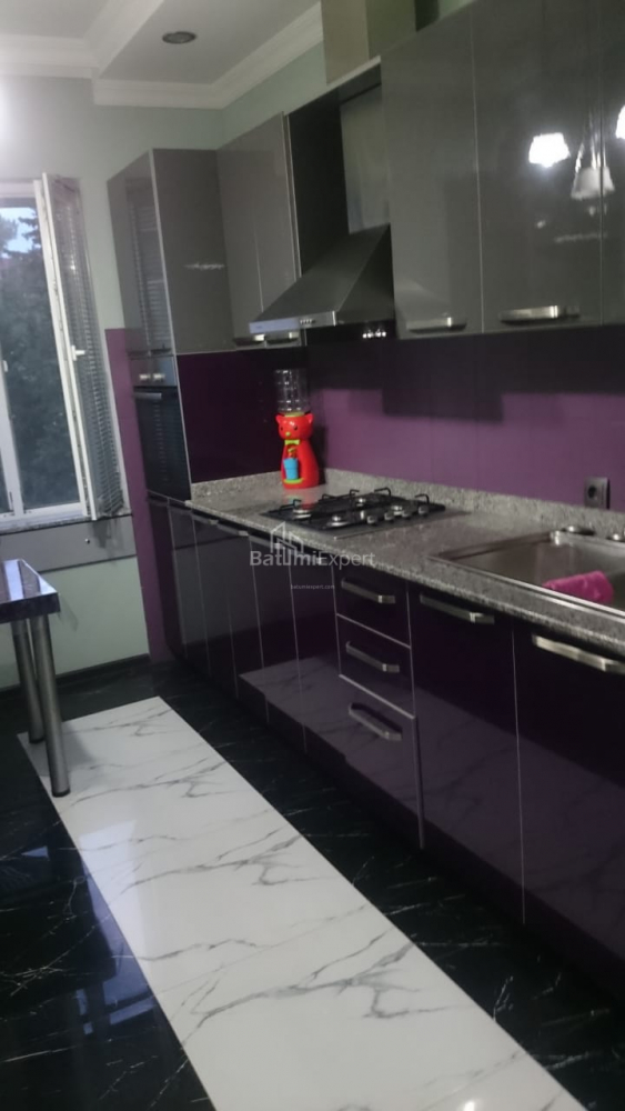 Daire 60 m² Daire - Şerif Khimshiashvili, Batumi, Gürcistan