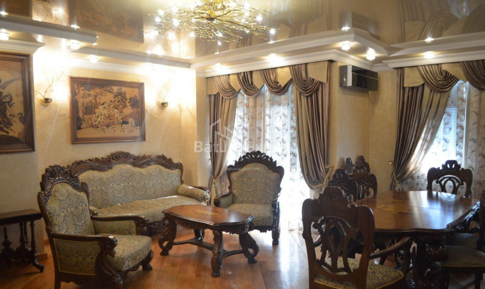 Daire 186 m² Daire - Yusuf Kobaladze, Batumi, Gürcistan
