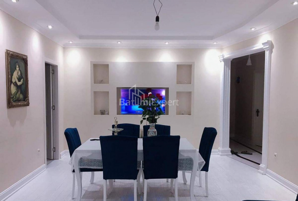 Daire 86 m² Daire - Alexandra Puşkin, Batumi, Gürcistan