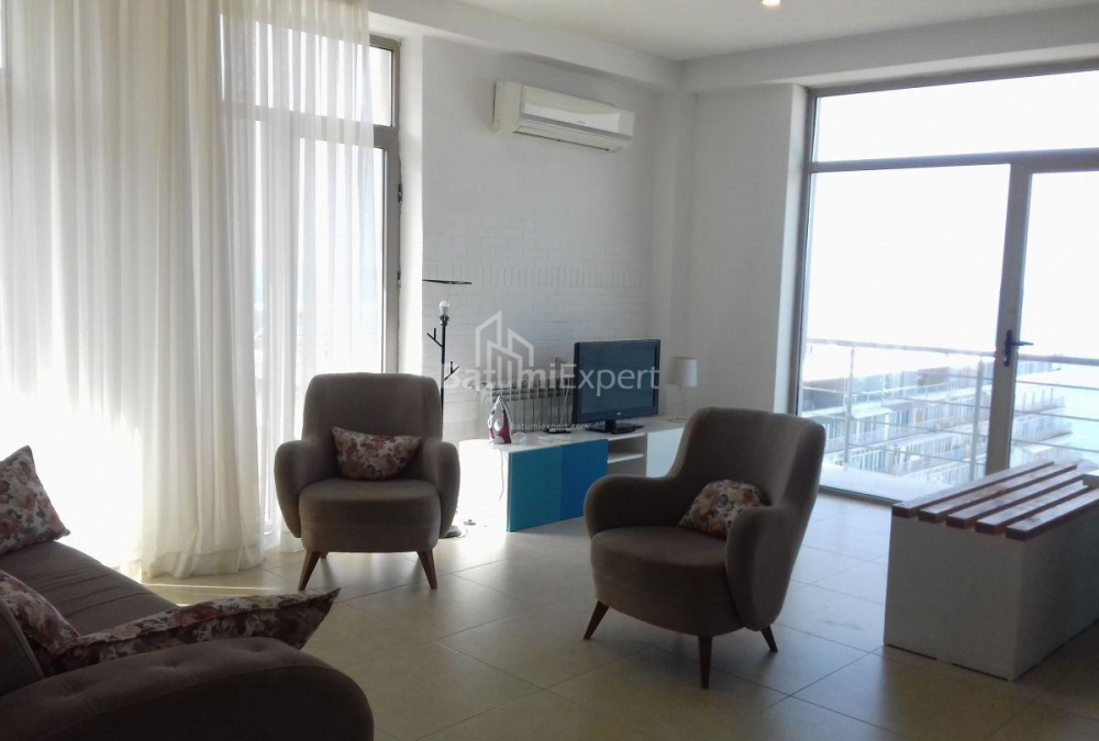 Daire 120 m² Daire - Şerif Khimshiashvili, Batumi, Gürcistan