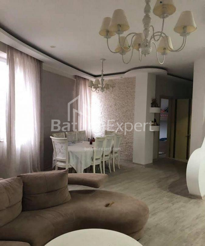 Daire 113 m² Daire - Yurievskaya, Batumi, Gürcistan