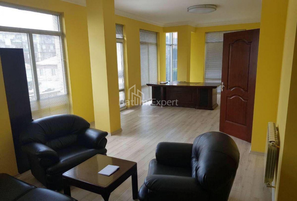 Daire 122 m² Daire - Mihail Lermontov, Batumi, Gürcistan