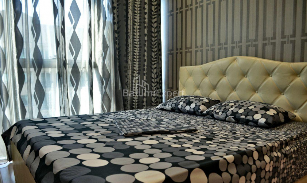 Daire 70 m² Daire - Şerif Khimshiashvili, Batumi, Gürcistan