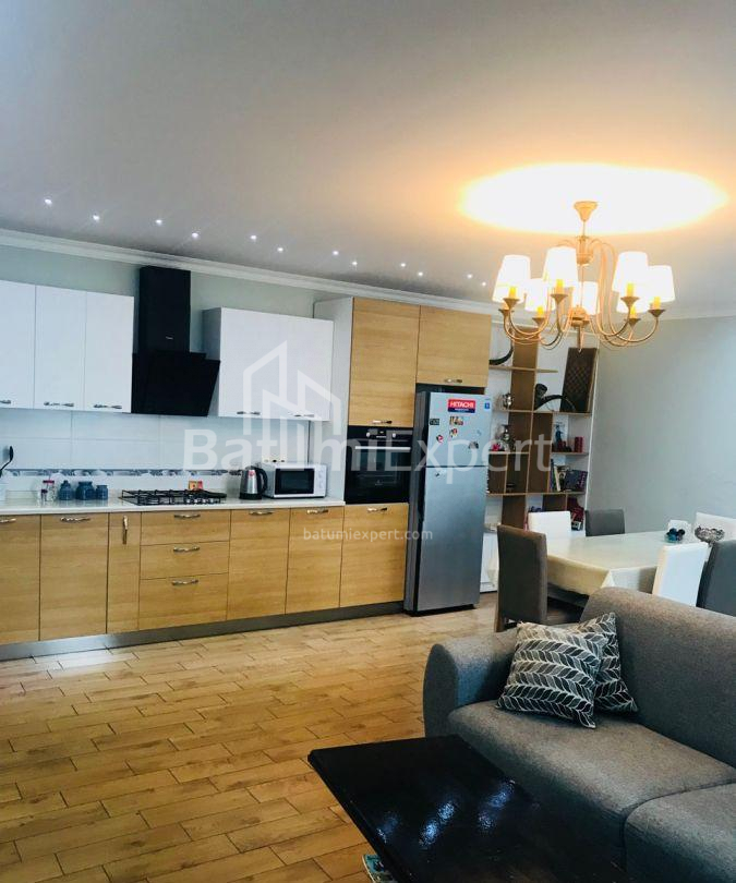 Daire 147 m² Daire - Şerif Khimshiashvili, Batumi, Gürcistan