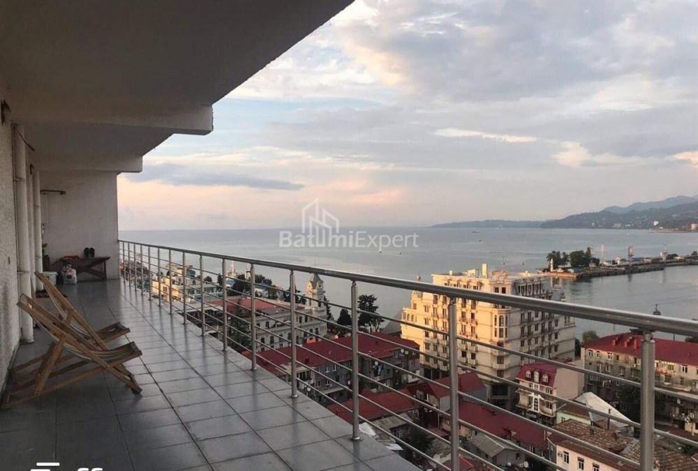 Daire 160 m² Daire - Yurievskaya, Batumi, Gürcistan
