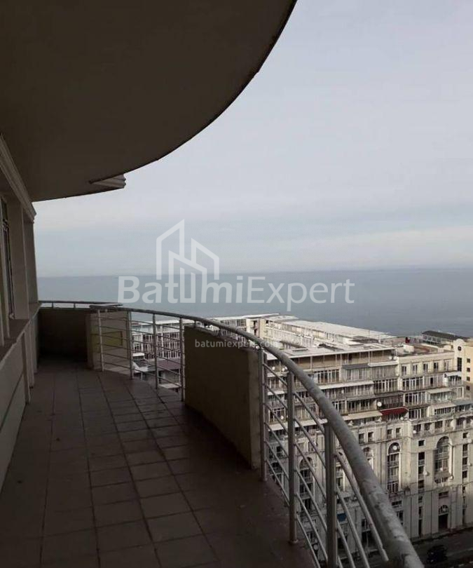 Daire 93 m² Daire - Yurievskaya, Batumi, Gürcistan