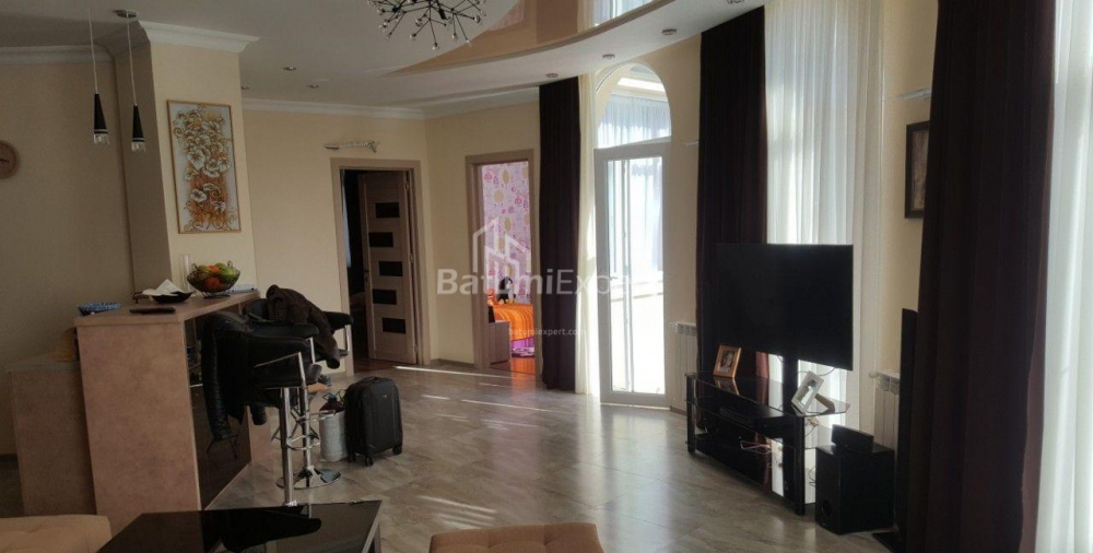 Daire 133 m² Daire - Yurievskaya, Batumi, Gürcistan