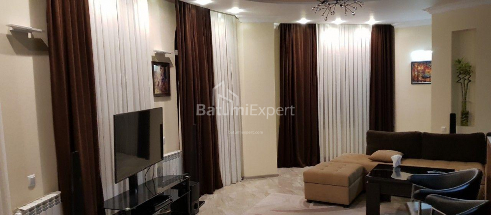 Daire 133 m² Daire - İlya Çavçavadze, Batumi, Gürcistan