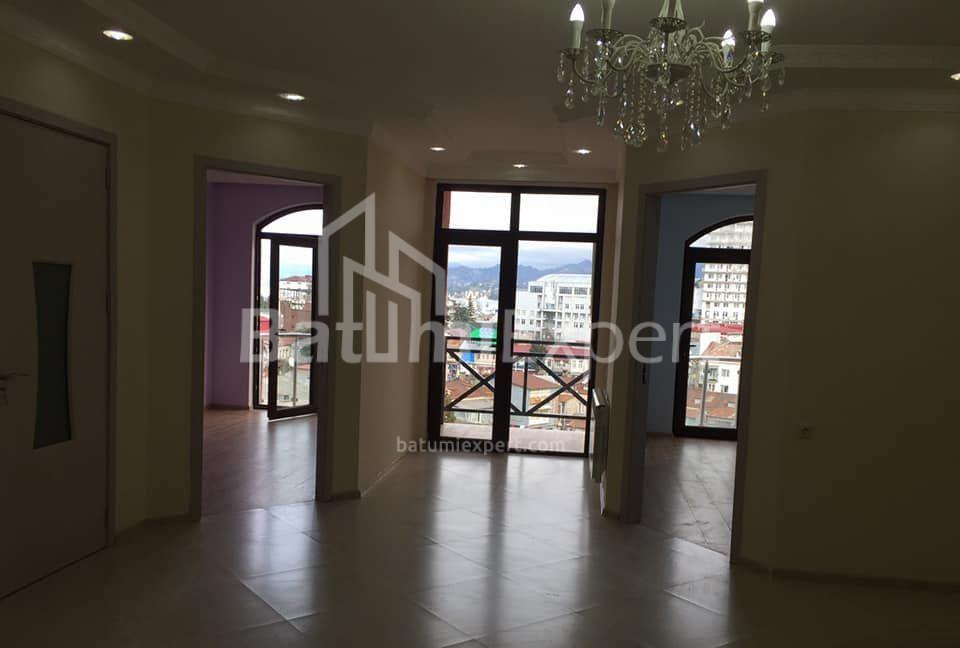 Daire 73 m² Daire - İlya Çavçavadze, Batumi, Gürcistan