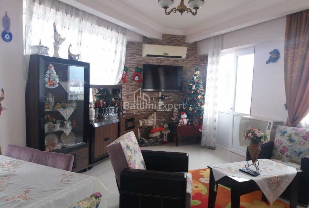 Daire 86 m² Daire - Zuraba Gorgiladze, Batumi, Gürcistan
