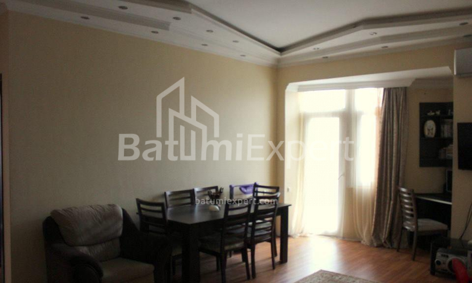 Daire 100 m² Daire - Niko Pirosmani, Batumi, Gürcistan