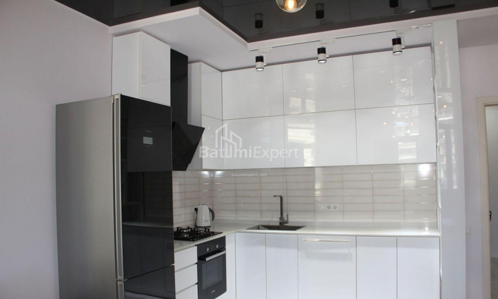 Daire 80 m² Daire - Zuraba Gorgiladze, Batumi, Gürcistan