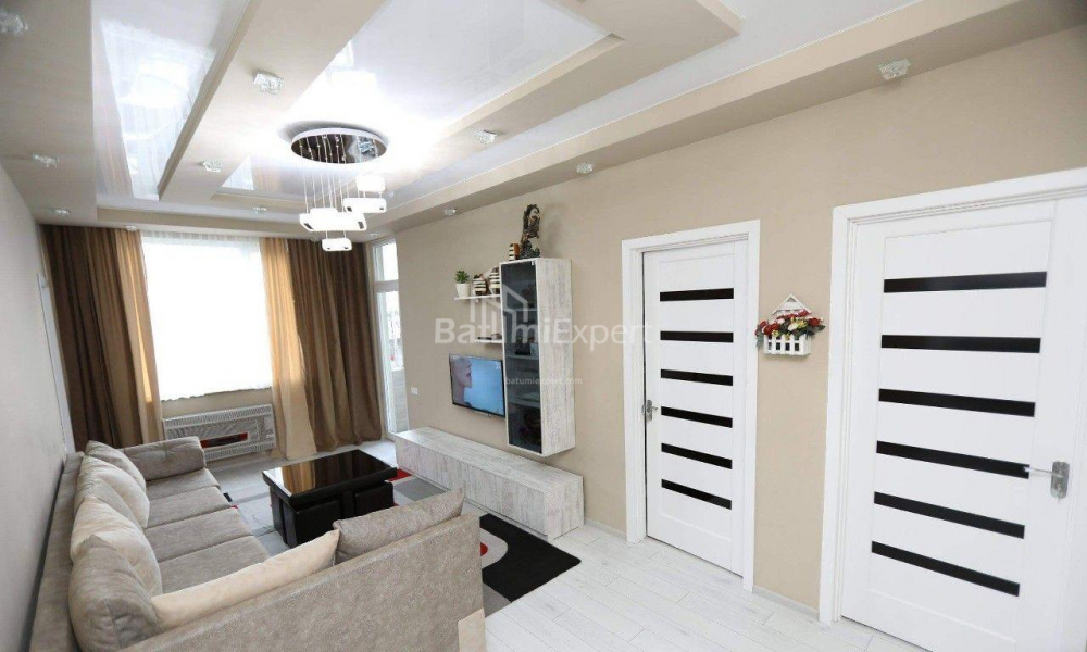 Daire 81 m² Daire - Şerif Khimshiashvili, Batumi, Gürcistan