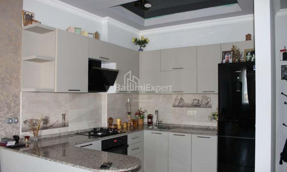 Daire 56 m² Daire - Şerif Khimshiashvili, Batumi, Gürcistan