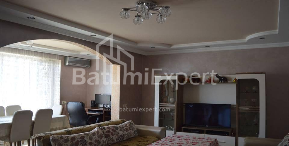 Daire 100 m² Daire - Mihail Lermontov, Batumi, Gürcistan