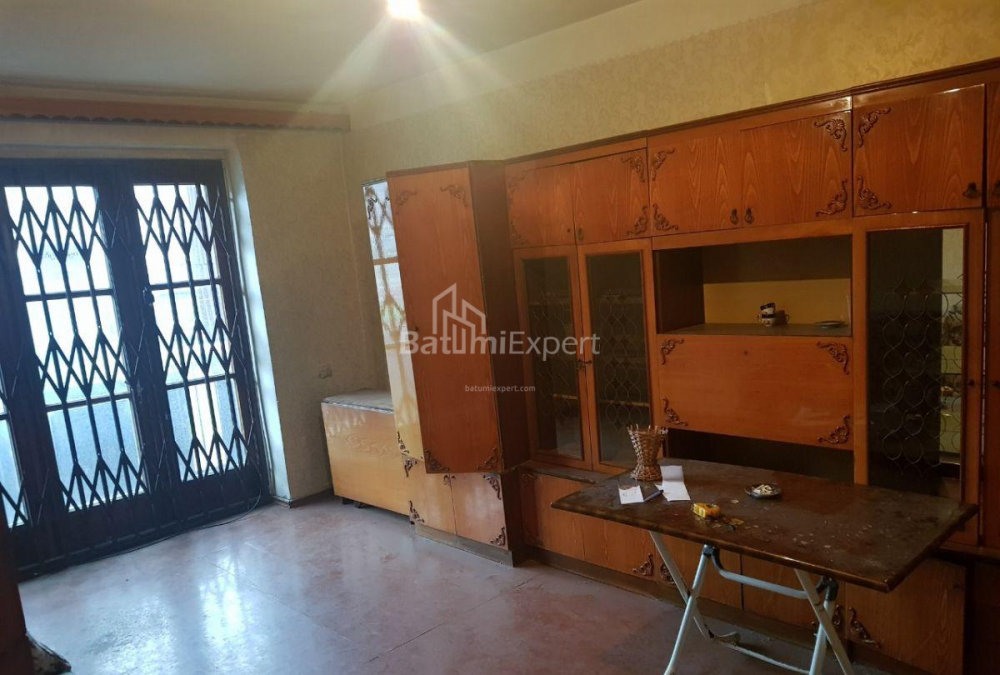 Daire 80 m² Daire - Yurievskaya, Batumi, Gürcistan