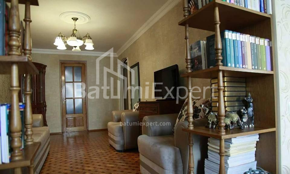 Daire 90 m² Daire - Kral Parnavaz, Batumi, Gürcistan