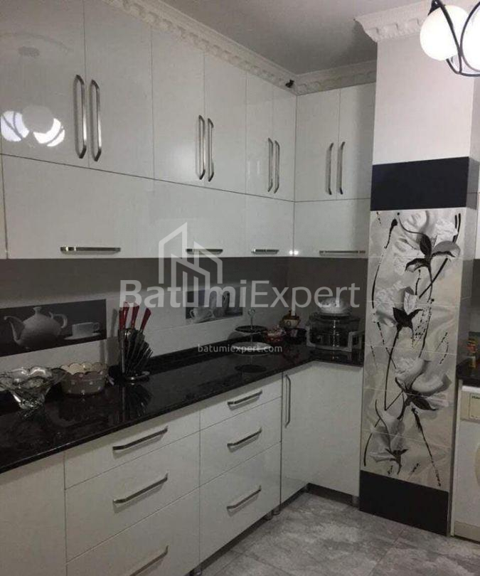 Daire 100 m² Daire - Yusuf Kobaladze, Batumi, Gürcistan