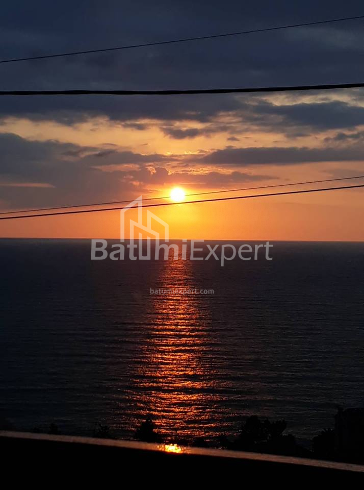 Mesken 1830 m² Daire - Ağmaşenebeli, Chakvi, Gürcistan
