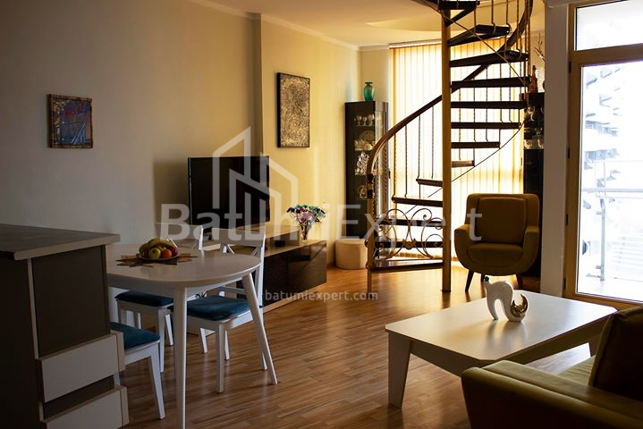 Daire 98.5 m² Daire - Yusuf Kobaladze, Batumi, Gürcistan