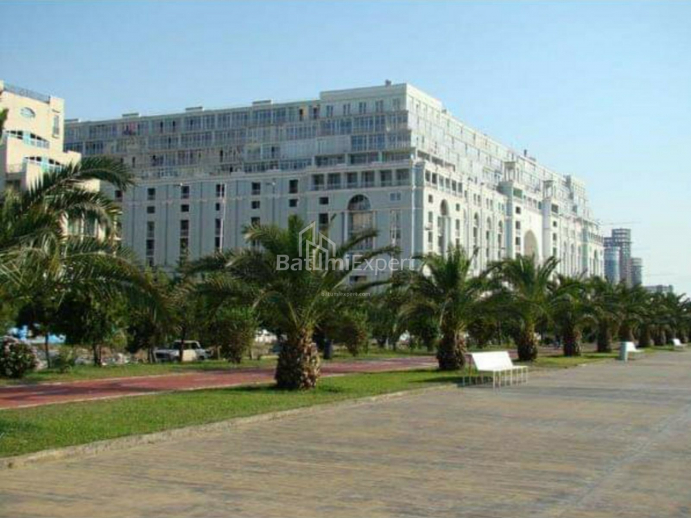 Dükkan 50 m² Daire - Şerif Khimshiashvili, Batumi, Gürcistan
