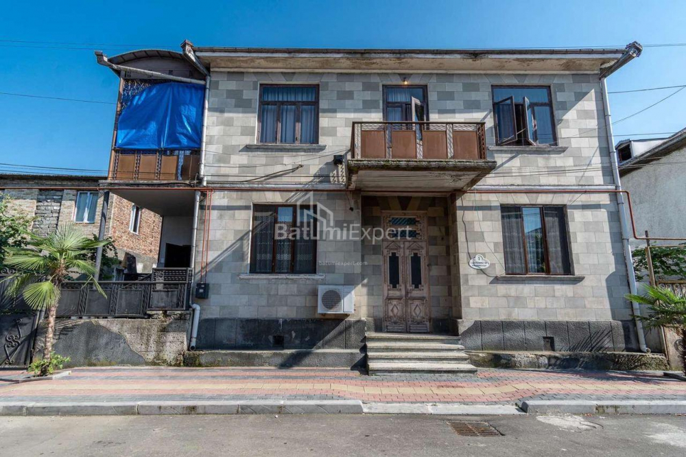 Mesken 120 m² Daire - Kaikhosro Cholokashvili, Batumi, Gürcistan