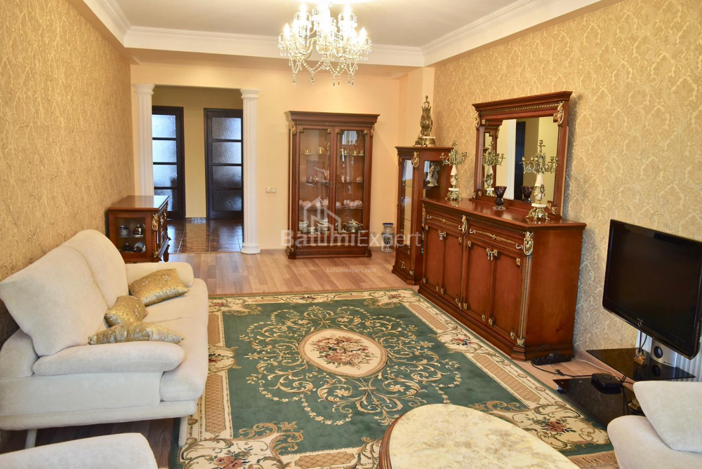 Daire 117 m² Daire - Zuraba Gorgiladze, Batumi, Gürcistan