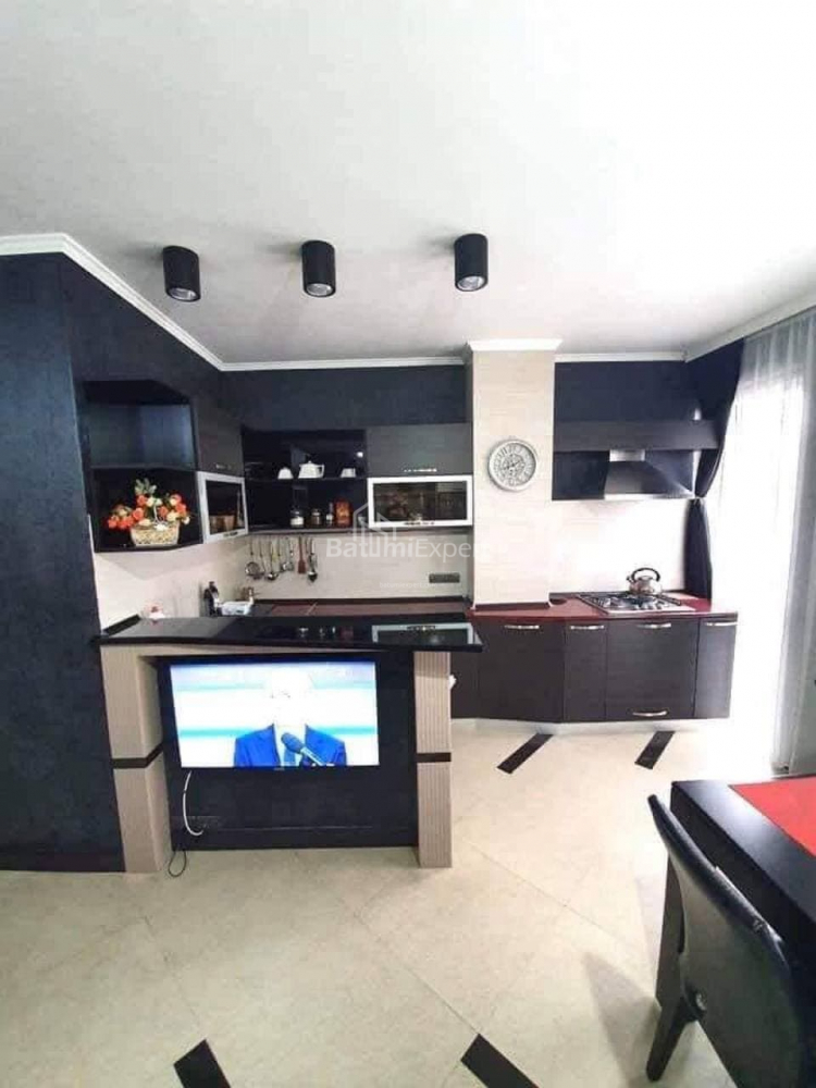 Daire 100 m² Daire - Zuraba Gorgiladze, Batumi, Gürcistan
