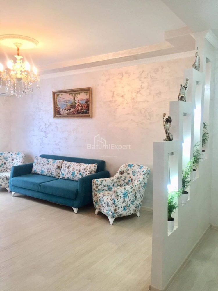 Daire 44 m² Daire - Selima Khimshiashvili, Batumi, Gürcistan
