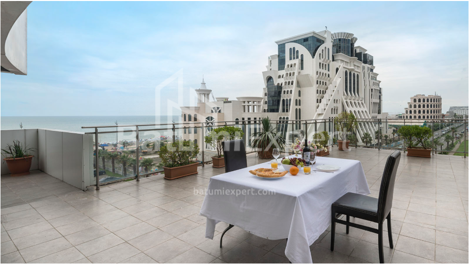 Daire 118.71 m² Daire - Yusuf Kobaladze, Batumi, Gürcistan