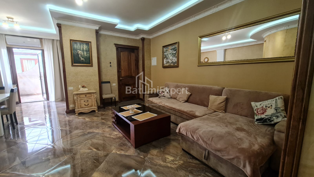 Daire 90 m² Daire - Konstantin Gamsahurdia, Batumi, Gürcistan