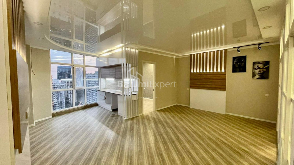 Daire 80 m² Daire - Şalva Inasaridze, Batumi, Gürcistan