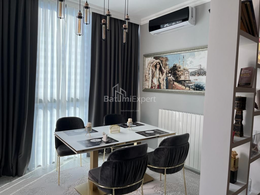 Daire 59 m² Daire - Kahramanlar Sokağı, Batumi, Gürcistan