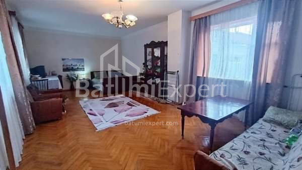 Mesken 120 m² Daire - Vakhtang Gorgasali, Batumi, Gürcistan