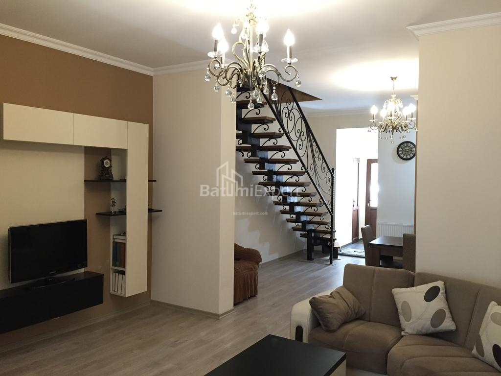 Daire 88 m² Daire - Ahmed Melaşvili, Batumi, Gürcistan