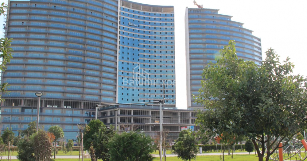 Daire 75.57 m² Daire - Lech ve Maria Kachinsky, Batumi, Gürcistan