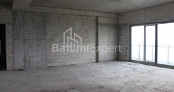 Daire 172.82 m² Daire - Lech ve Maria Kachinsky, Batumi, Gürcistan