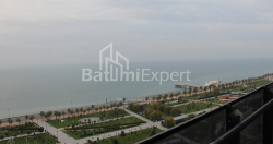 Daire 75.86 m² Daire - Lech ve Maria Kachinsky, Batumi, Gürcistan