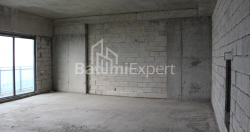 Daire 2-oda 75.9 m² - Lech ve Maria Kachinsky, Batumi