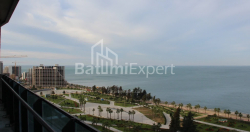 Daire 75.86 m² Daire - Lech ve Maria Kachinsky, Batumi, Gürcistan