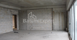 Daire 75.86 m² Daire - Lech ve Maria Kachinsky, Batumi, Gürcistan