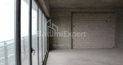 Daire 2-oda 75.9 m² - Lech ve Maria Kachinsky, Batumi