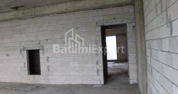 Daire 76.07 m² Daire - Lech ve Maria Kachinsky, Batumi, Gürcistan