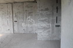 Emlak inşaat halinde 2-oda 74.8 m² - Lech ve Maria Kachinsky, Batumi