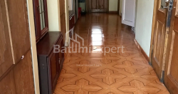Daire 200 m² Daire - Zviada Gamsahurdia, Batumi, Gürcistan