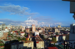 Daire 3-oda 80 m² - Alexandra Puşkin, Batumi